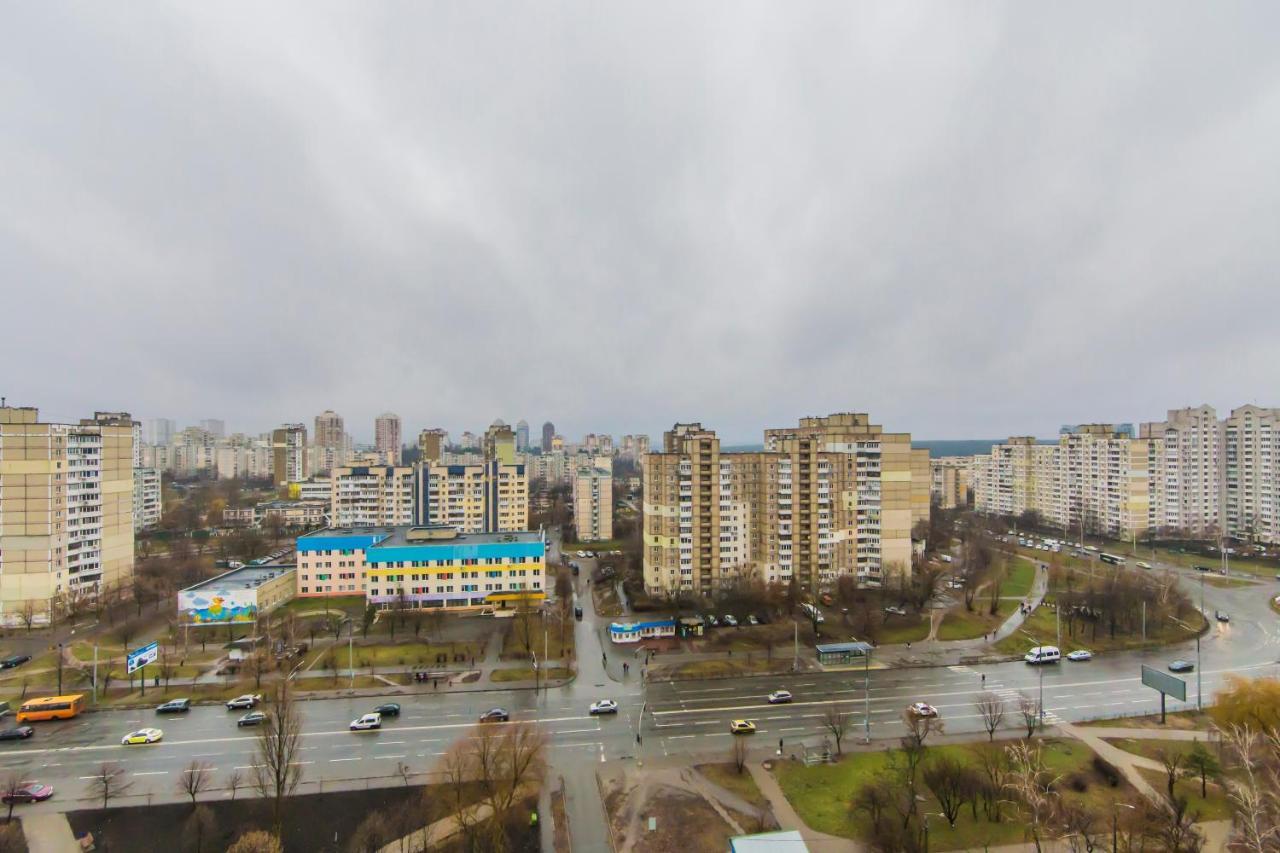 Уютная, Просторная Видовая Трехкомнатная Квартира Возле Метро Академгородок На 6 Мест Kiev Exterior foto
