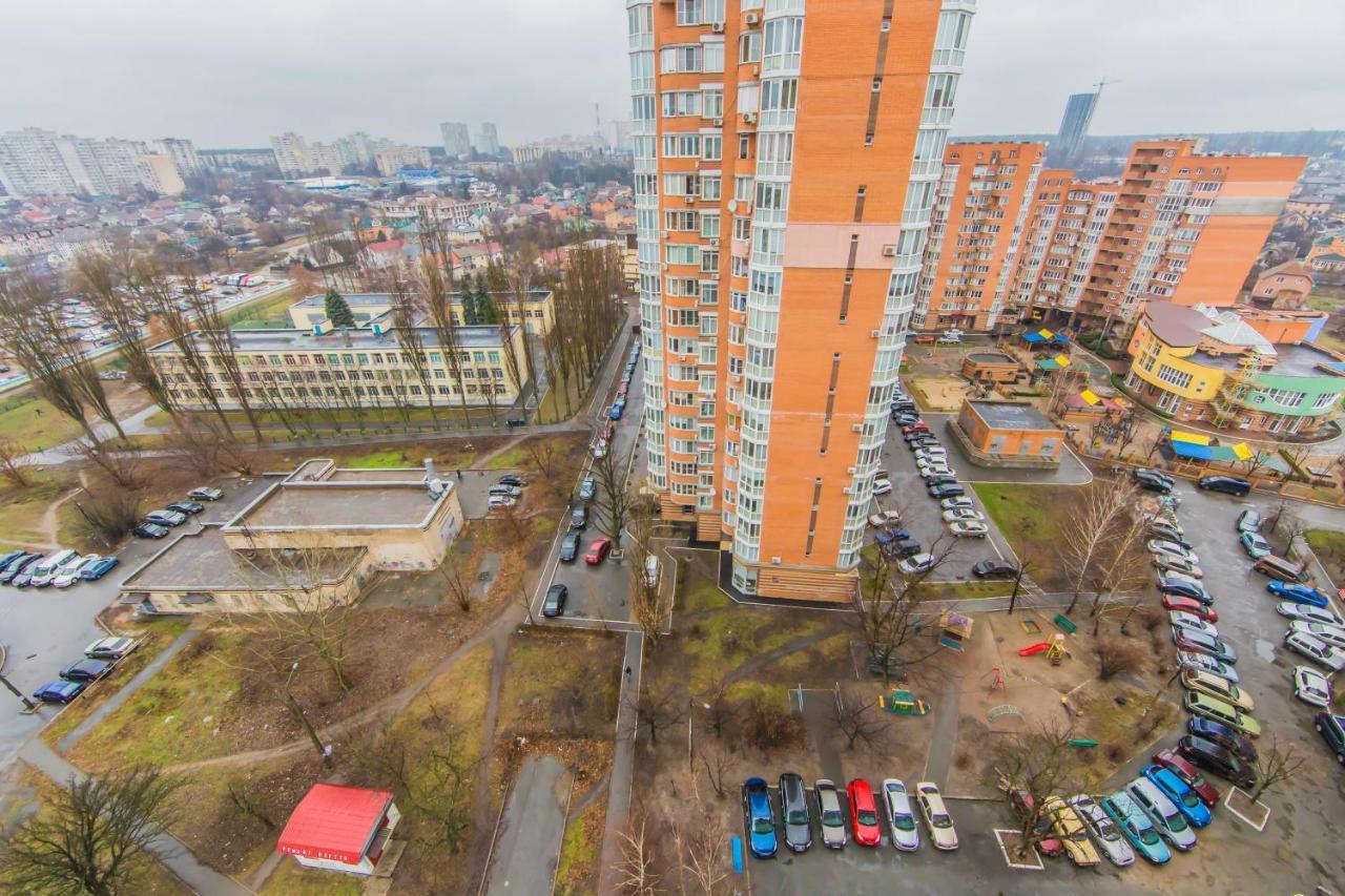 Уютная, Просторная Видовая Трехкомнатная Квартира Возле Метро Академгородок На 6 Мест Kiev Exterior foto